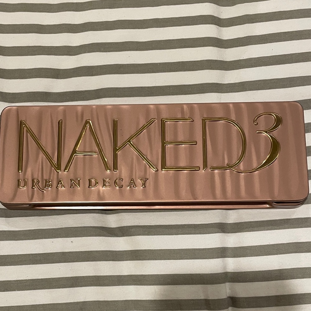Urban Decay Naked3 Palette in Rose Gold